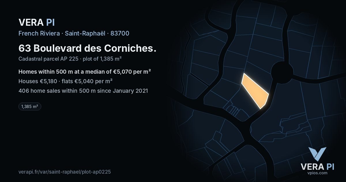 63 Boulevard des Corniches, Saint-Raphaël at night – the plot lit, the parcels around coloured by the prices near them
