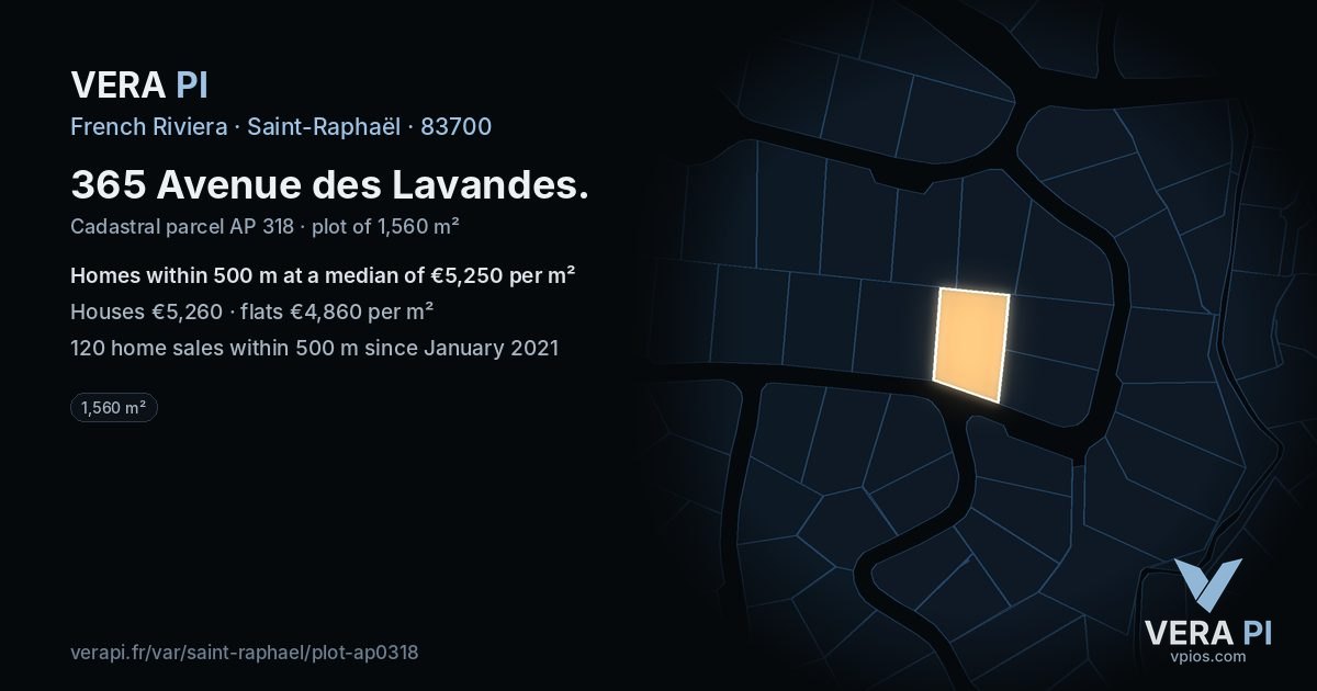 365 Avenue des Lavandes, Saint-Raphaël at night – the plot lit, the parcels around coloured by the prices near them