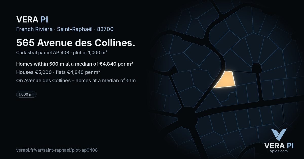 565 Avenue des Collines, Saint-Raphaël at night – the plot lit, the parcels around coloured by the prices near them