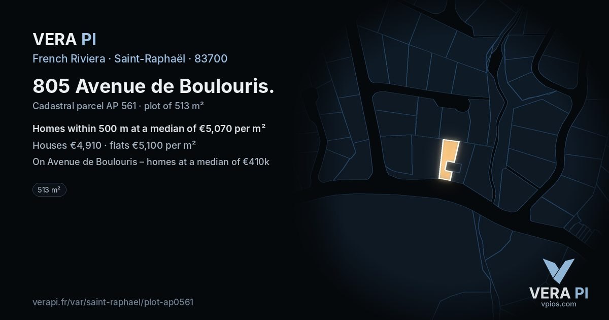 805 Avenue de Boulouris, Saint-Raphaël at night – the plot lit, the parcels around coloured by the prices near them