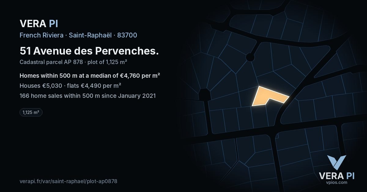 51 Avenue des Pervenches, Saint-Raphaël at night – the plot lit, the parcels around coloured by the prices near them