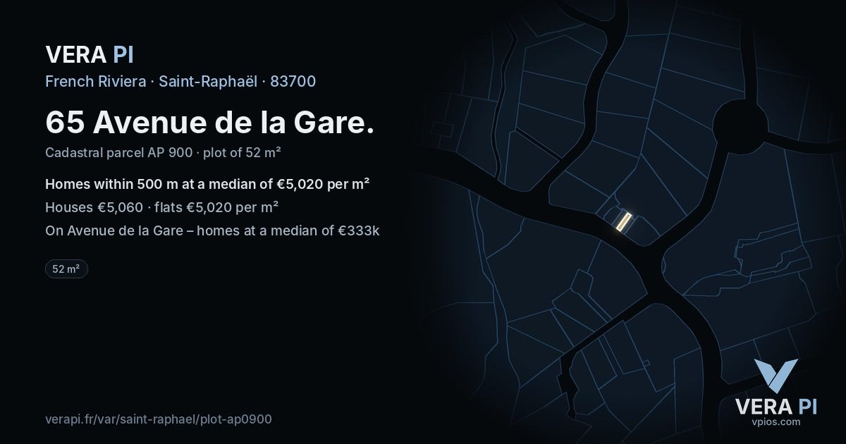 65 Avenue de la Gare, Saint-Raphaël at night – the plot lit, the parcels around coloured by the prices near them