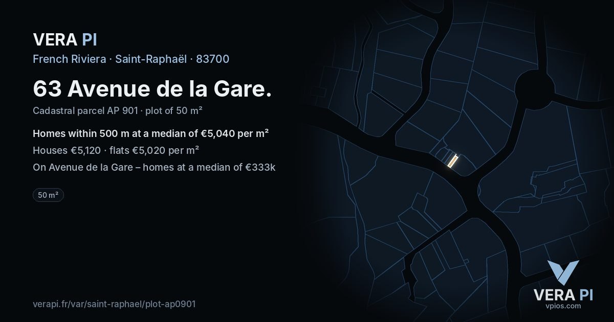 63 Avenue de la Gare, Saint-Raphaël at night – the plot lit, the parcels around coloured by the prices near them