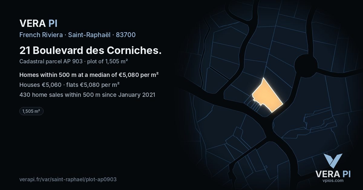 21 Boulevard des Corniches, Saint-Raphaël at night – the plot lit, the parcels around coloured by the prices near them