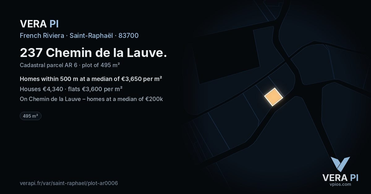 237 Chemin de la Lauve, Saint-Raphaël at night – the plot lit, the parcels around coloured by the prices near them