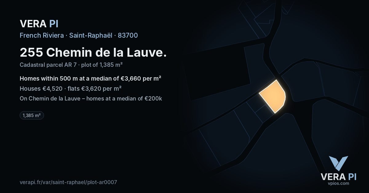 255 Chemin de la Lauve, Saint-Raphaël at night – the plot lit, the parcels around coloured by the prices near them