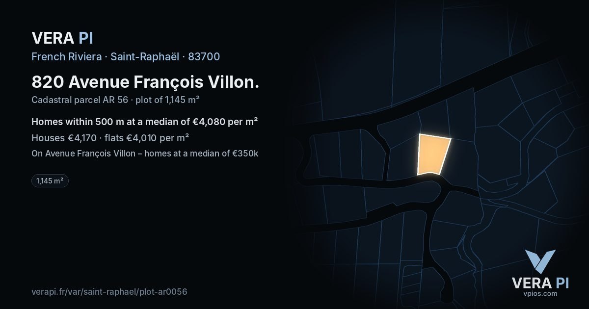 820 Avenue François Villon, Saint-Raphaël at night – the plot lit, the parcels around coloured by the prices near them