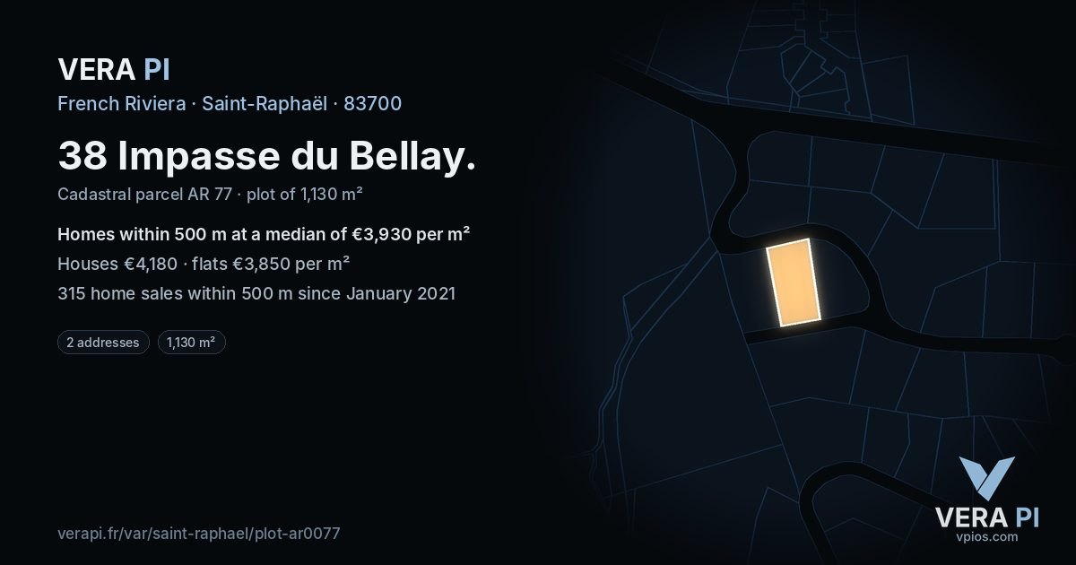 38 Impasse du Bellay, Saint-Raphaël at night – the plot lit, the parcels around coloured by the prices near them