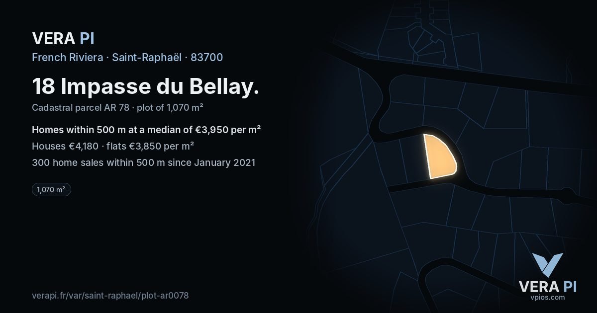 18 Impasse du Bellay, Saint-Raphaël at night – the plot lit, the parcels around coloured by the prices near them