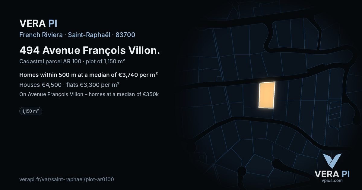 494 Avenue François Villon, Saint-Raphaël at night – the plot lit, the parcels around coloured by the prices near them