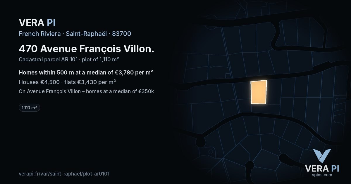 470 Avenue François Villon, Saint-Raphaël at night – the plot lit, the parcels around coloured by the prices near them