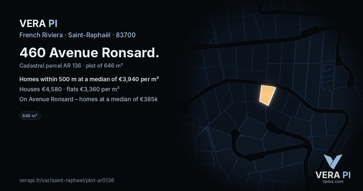 460 Avenue Ronsard, Saint-Raphaël at night – the plot lit, the parcels around coloured by the prices near them