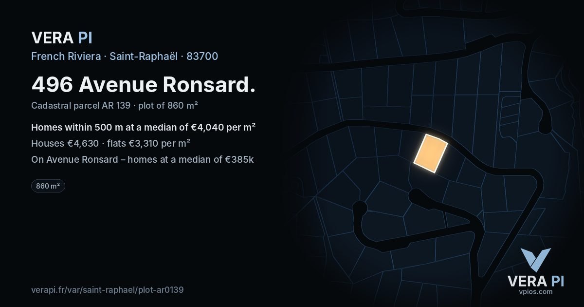 496 Avenue Ronsard, Saint-Raphaël at night – the plot lit, the parcels around coloured by the prices near them