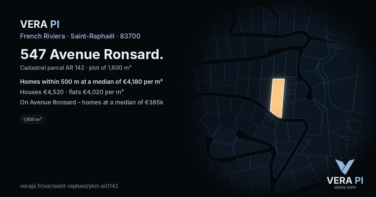 547 Avenue Ronsard, Saint-Raphaël at night – the plot lit, the parcels around coloured by the prices near them
