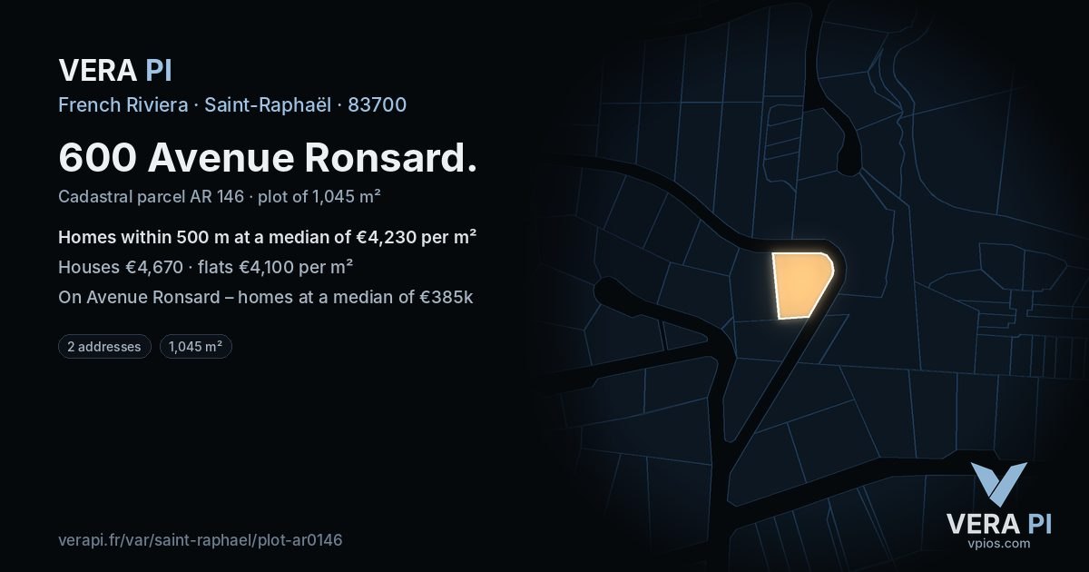 600 Avenue Ronsard, Saint-Raphaël at night – the plot lit, the parcels around coloured by the prices near them