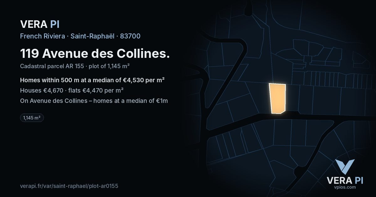119 Avenue des Collines, Saint-Raphaël at night – the plot lit, the parcels around coloured by the prices near them