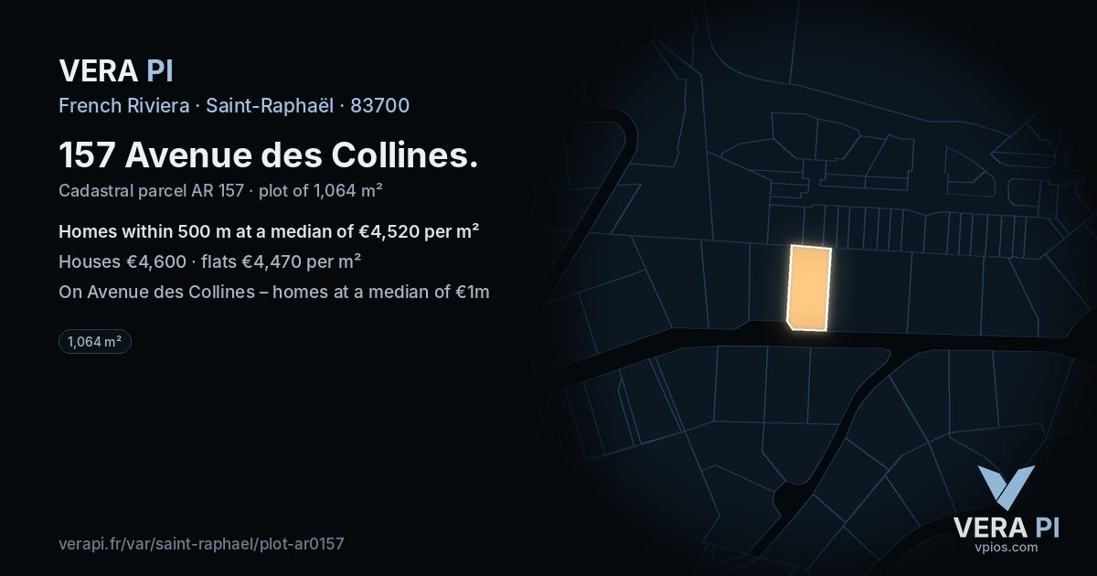 157 Avenue des Collines, Saint-Raphaël at night – the plot lit, the parcels around coloured by the prices near them