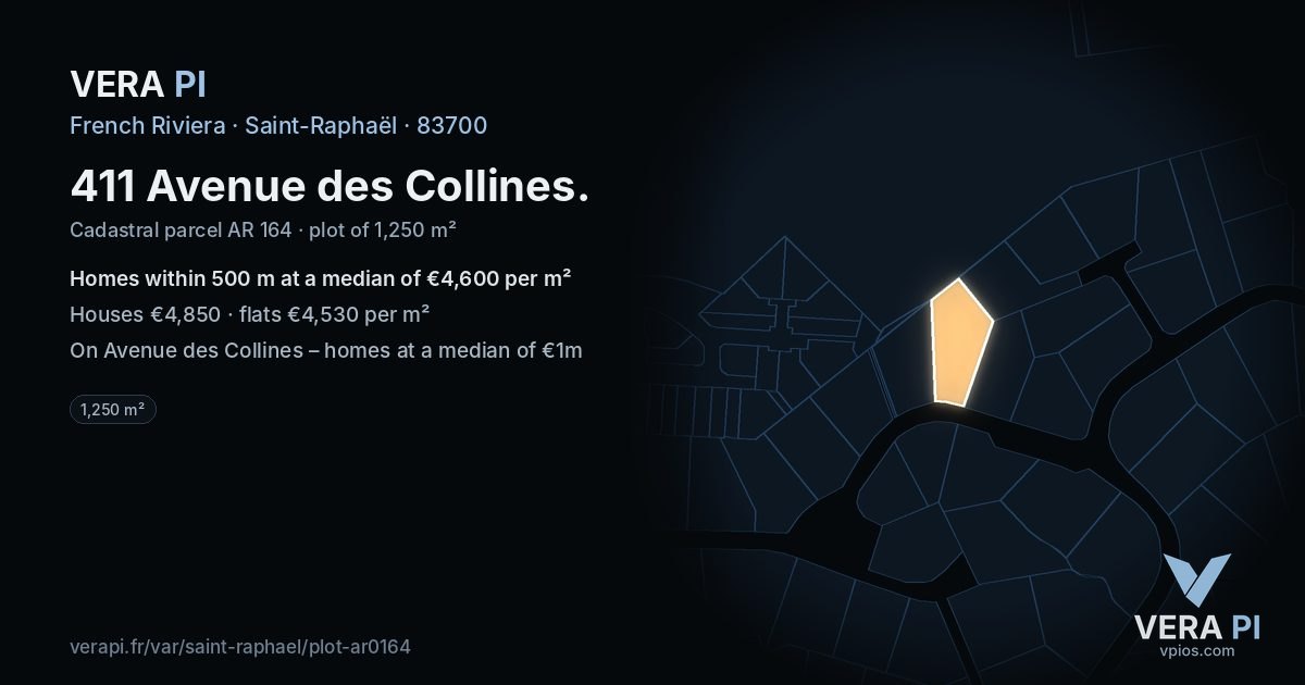 411 Avenue des Collines, Saint-Raphaël at night – the plot lit, the parcels around coloured by the prices near them