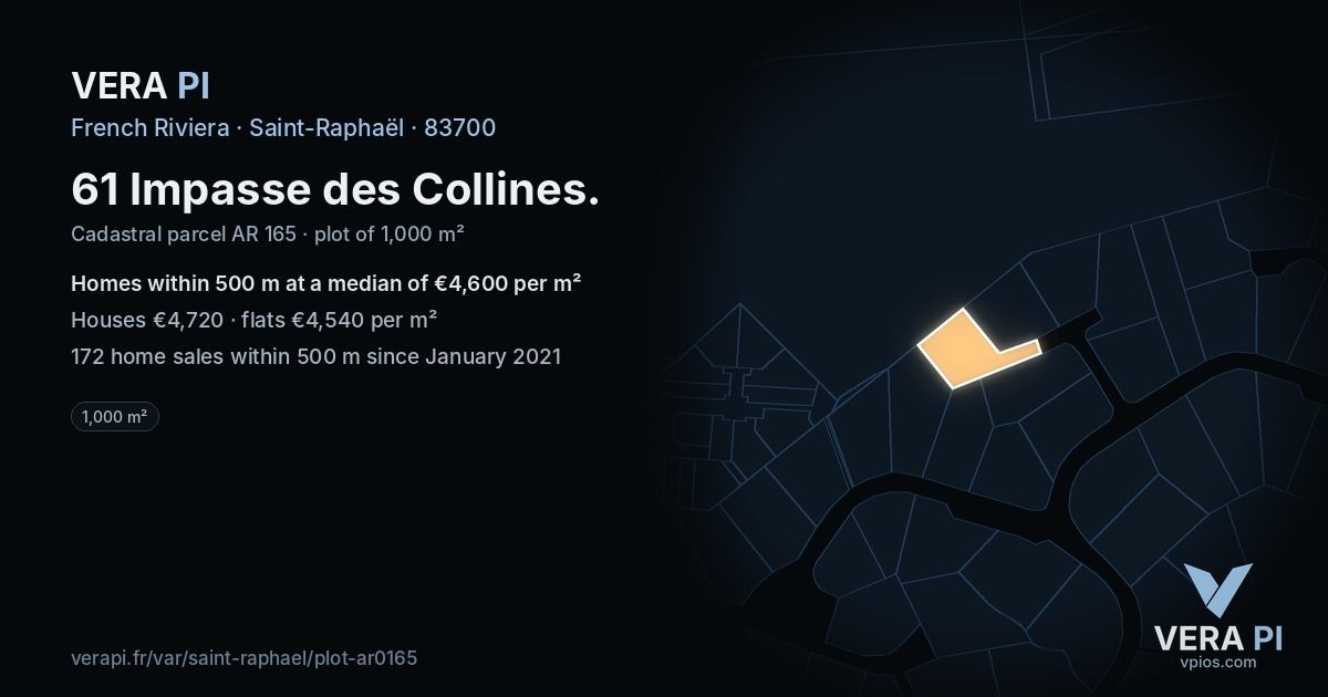 61 Impasse des Collines, Saint-Raphaël at night – the plot lit, the parcels around coloured by the prices near them