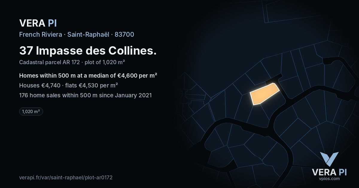 37 Impasse des Collines, Saint-Raphaël at night – the plot lit, the parcels around coloured by the prices near them