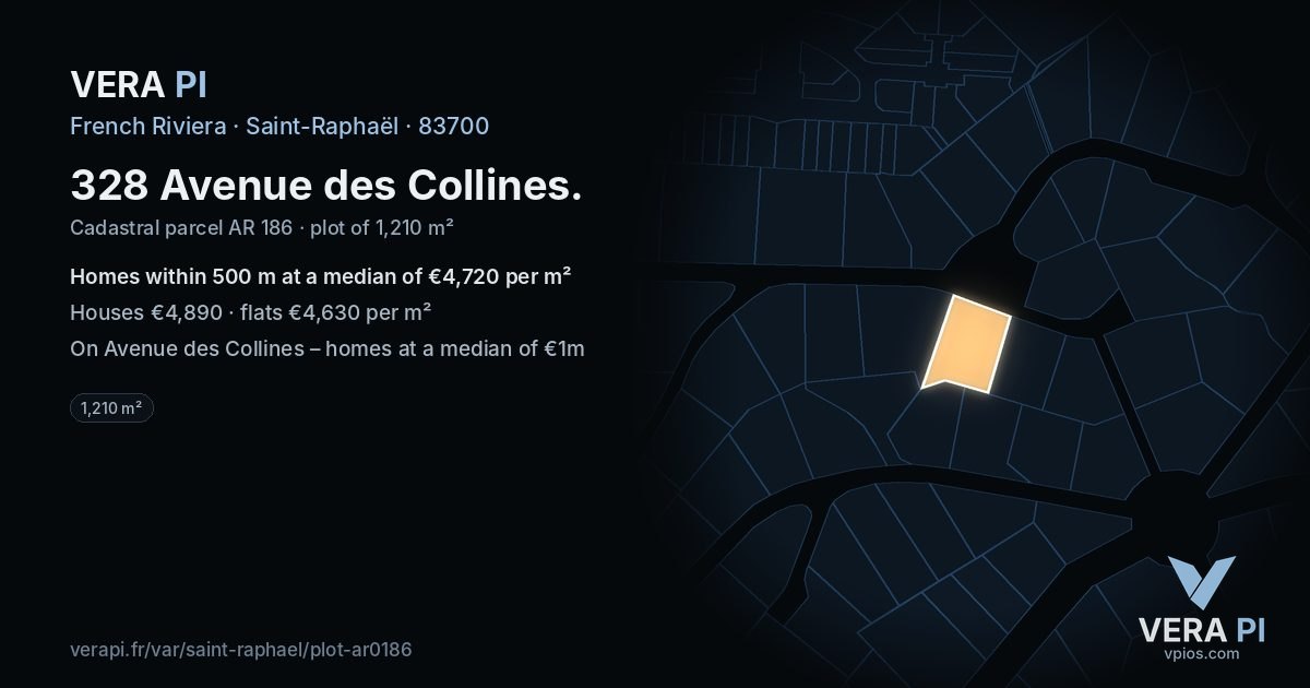 328 Avenue des Collines, Saint-Raphaël at night – the plot lit, the parcels around coloured by the prices near them