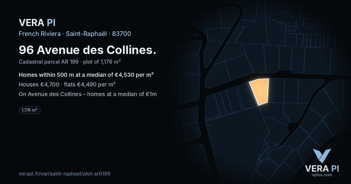 96 Avenue des Collines, Saint-Raphaël at night – the plot lit, the parcels around coloured by the prices near them