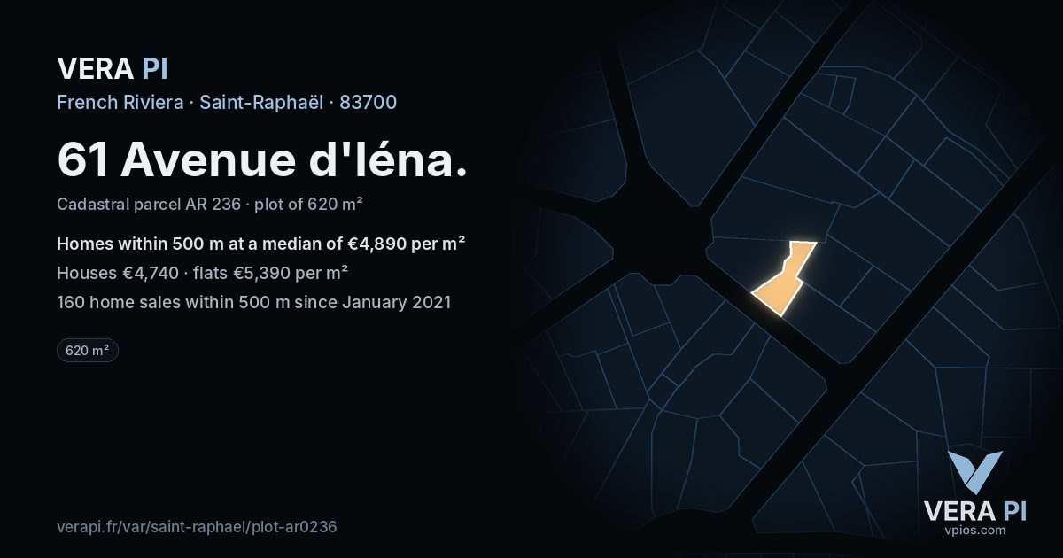 61 Avenue d'Iéna, Saint-Raphaël at night – the plot lit, the parcels around coloured by the prices near them