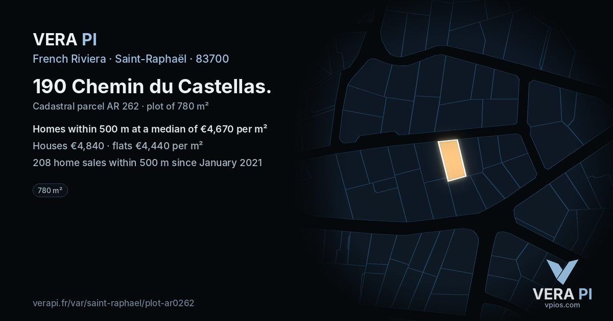 190 Chemin du Castellas, Saint-Raphaël at night – the plot lit, the parcels around coloured by the prices near them