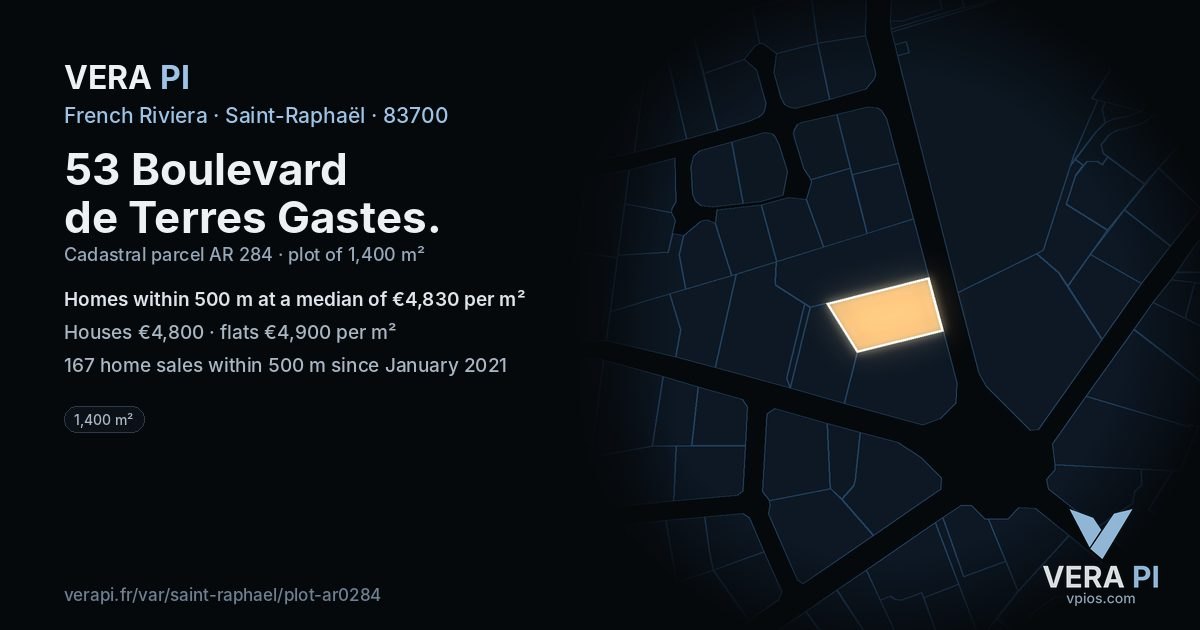 53 Boulevard de Terres Gastes, Saint-Raphaël at night – the plot lit, the parcels around coloured by the prices near them