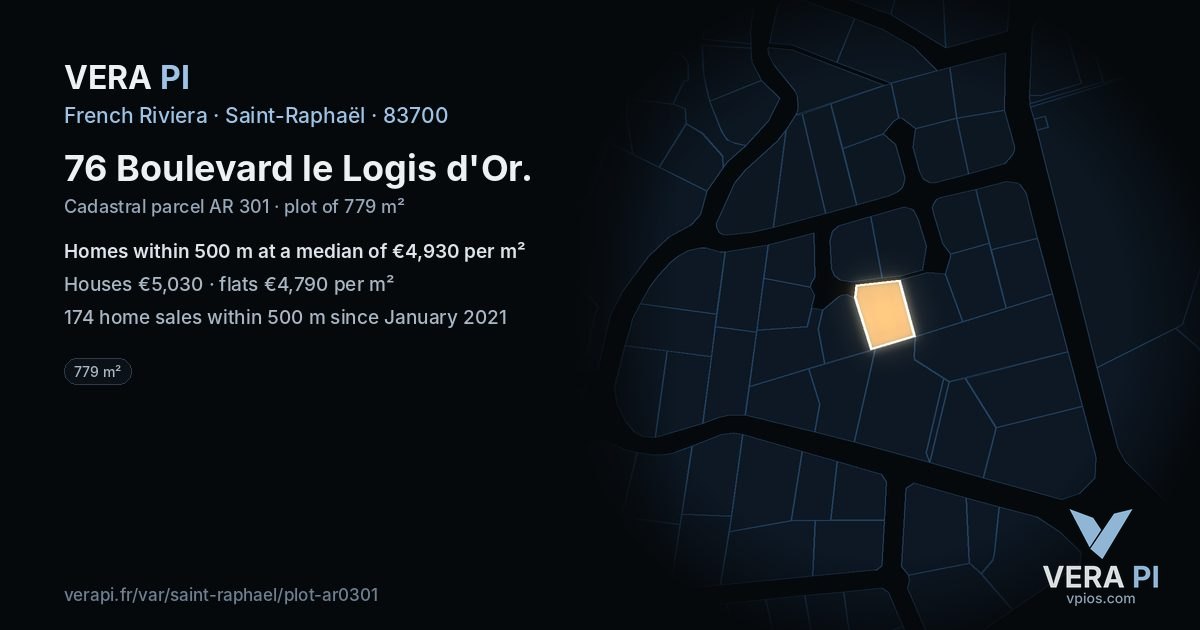 76 Boulevard le Logis d'Or, Saint-Raphaël at night – the plot lit, the parcels around coloured by the prices near them