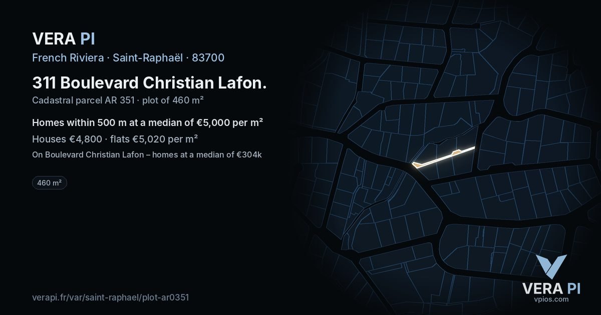 311 Boulevard Christian Lafon, Saint-Raphaël at night – the plot lit, the parcels around coloured by the prices near them