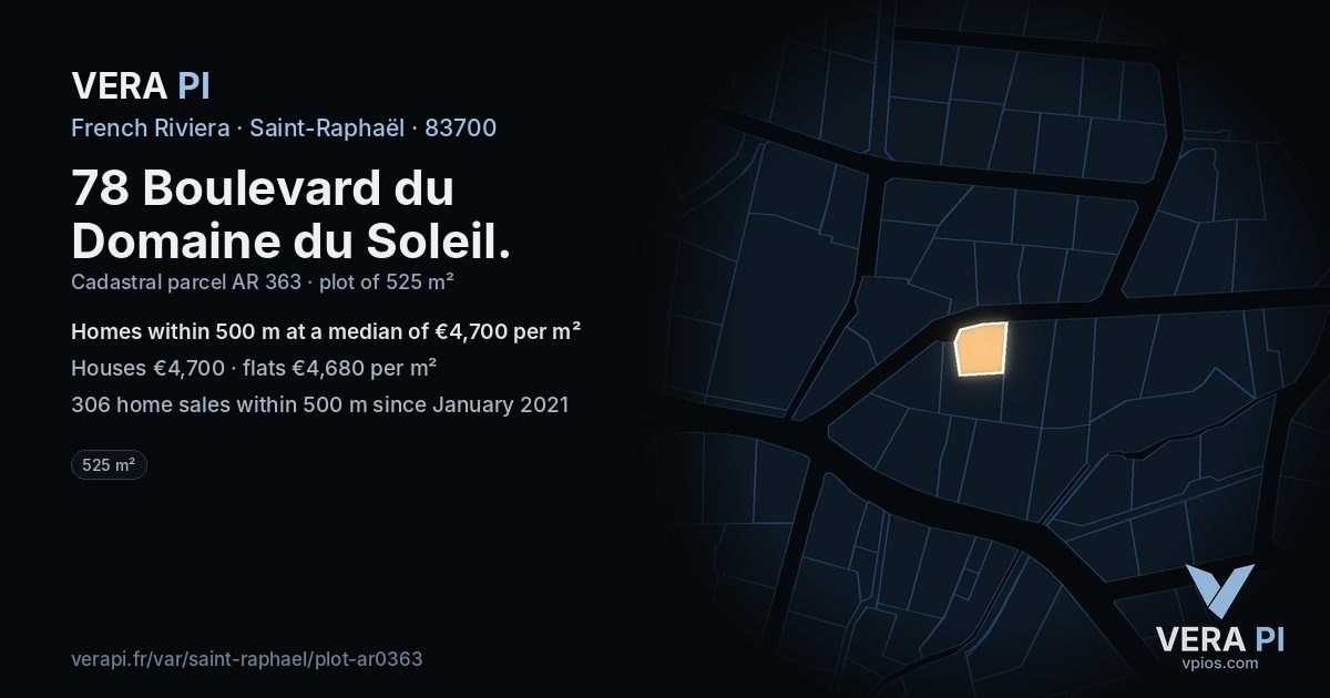 78 Boulevard du Domaine du Soleil, Saint-Raphaël at night – the plot lit, the parcels around coloured by the prices near them