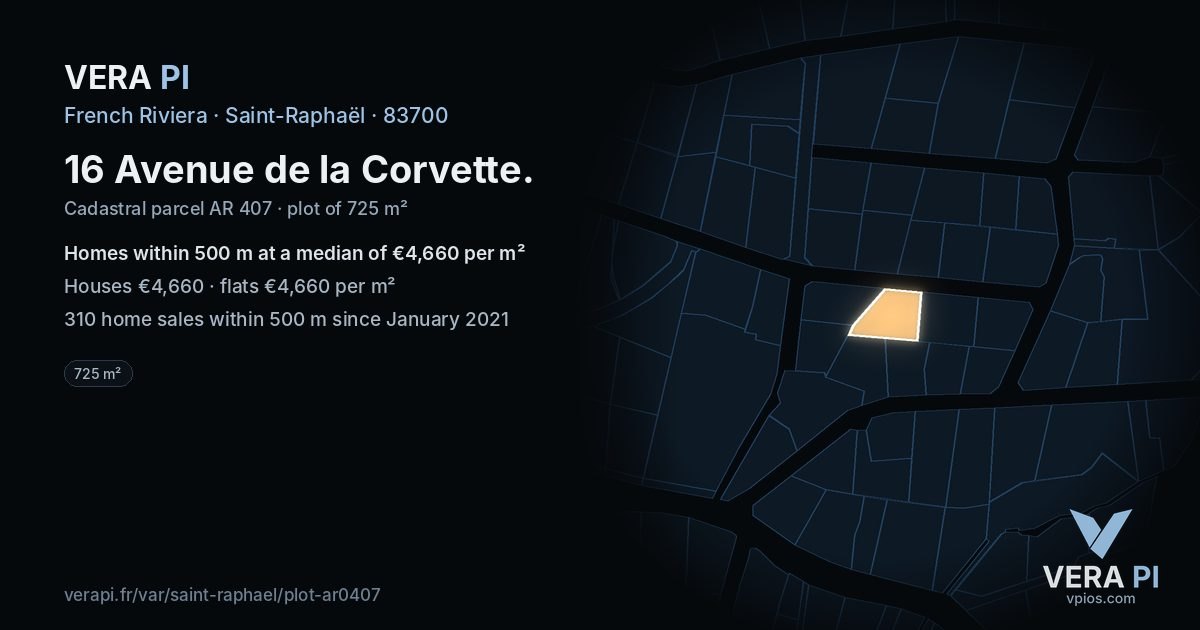 16 Avenue de la Corvette, Saint-Raphaël at night – the plot lit, the parcels around coloured by the prices near them
