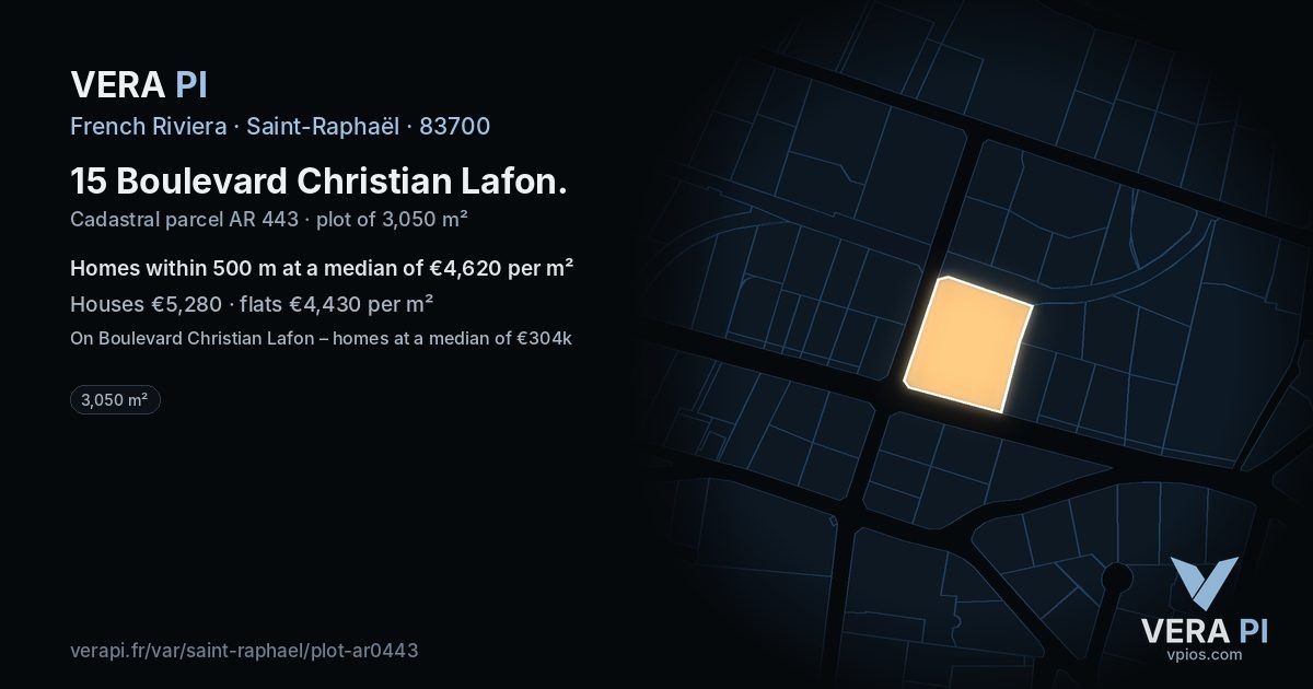 15 Boulevard Christian Lafon, Saint-Raphaël at night – the plot lit, the parcels around coloured by the prices near them