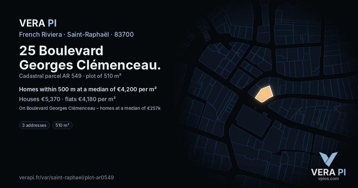 25 Boulevard Georges Clémenceau, Saint-Raphaël at night – the plot lit, the parcels around coloured by the prices near them