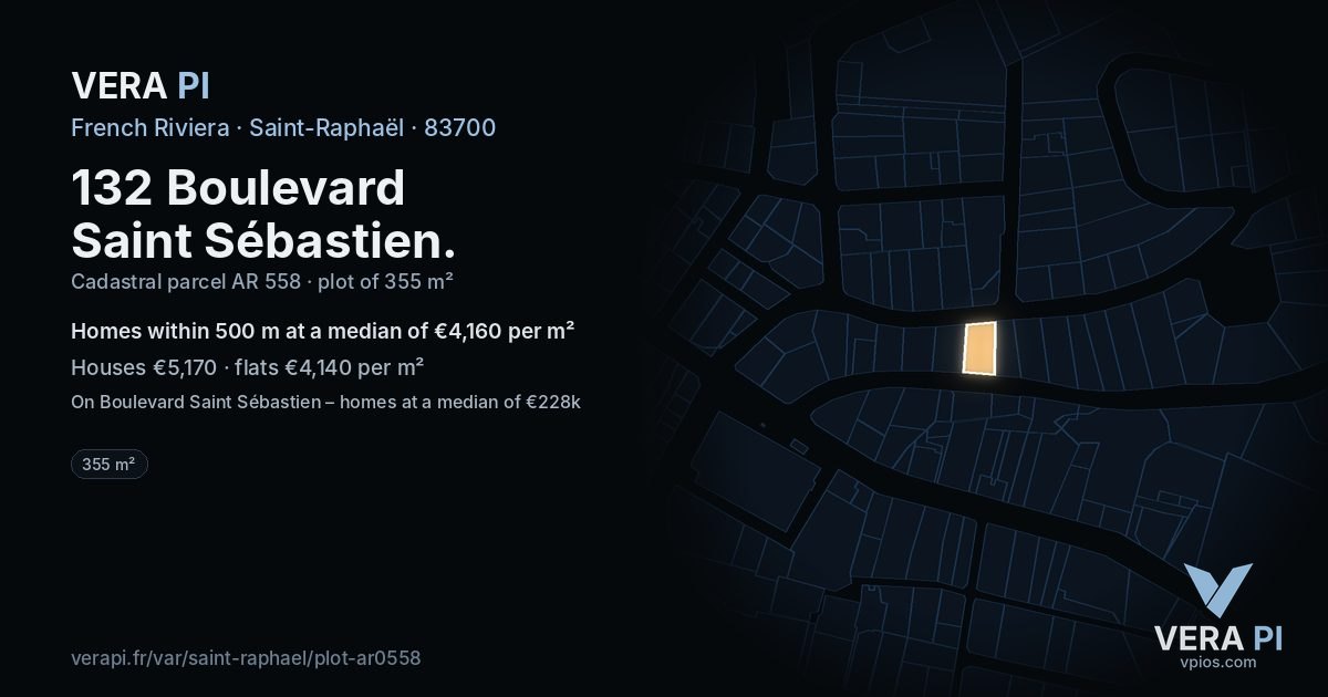 132 Boulevard Saint Sébastien, Saint-Raphaël at night – the plot lit, the parcels around coloured by the prices near them