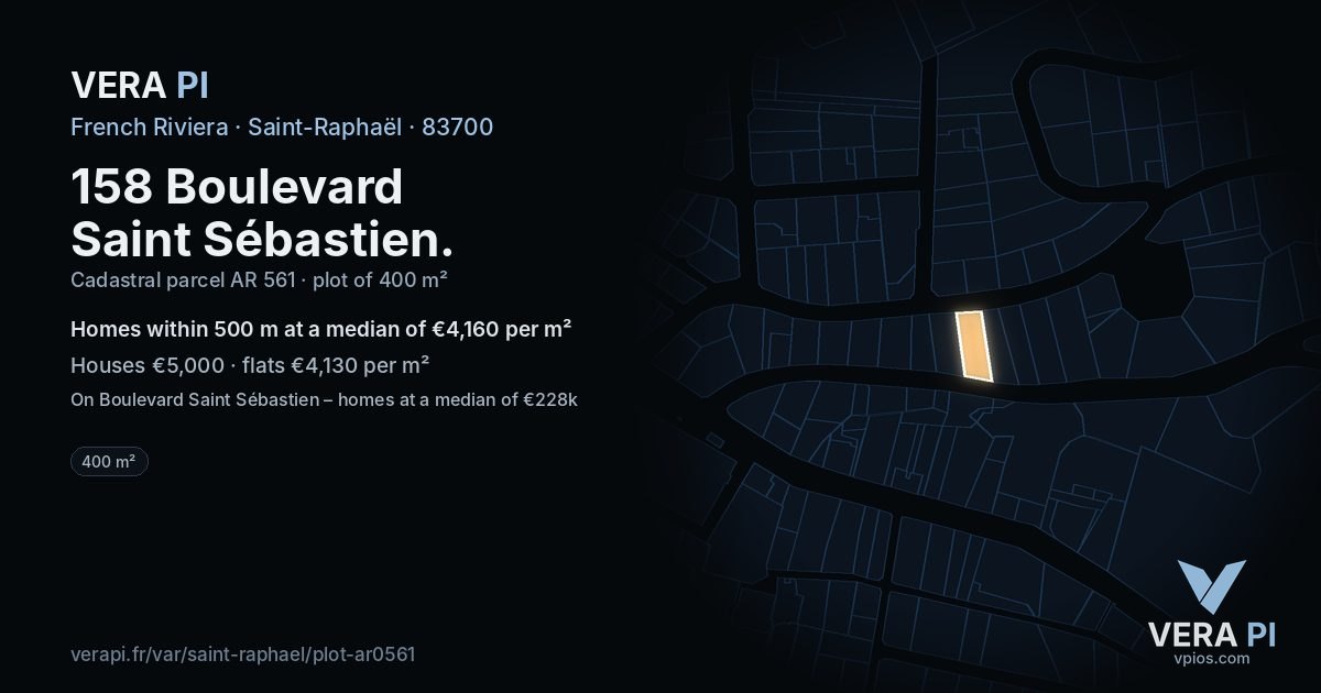 158 Boulevard Saint Sébastien, Saint-Raphaël at night – the plot lit, the parcels around coloured by the prices near them