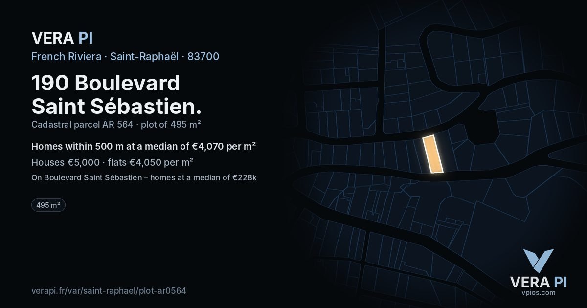 190 Boulevard Saint Sébastien, Saint-Raphaël at night – the plot lit, the parcels around coloured by the prices near them