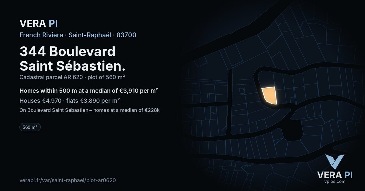 344 Boulevard Saint Sébastien, Saint-Raphaël at night – the plot lit, the parcels around coloured by the prices near them