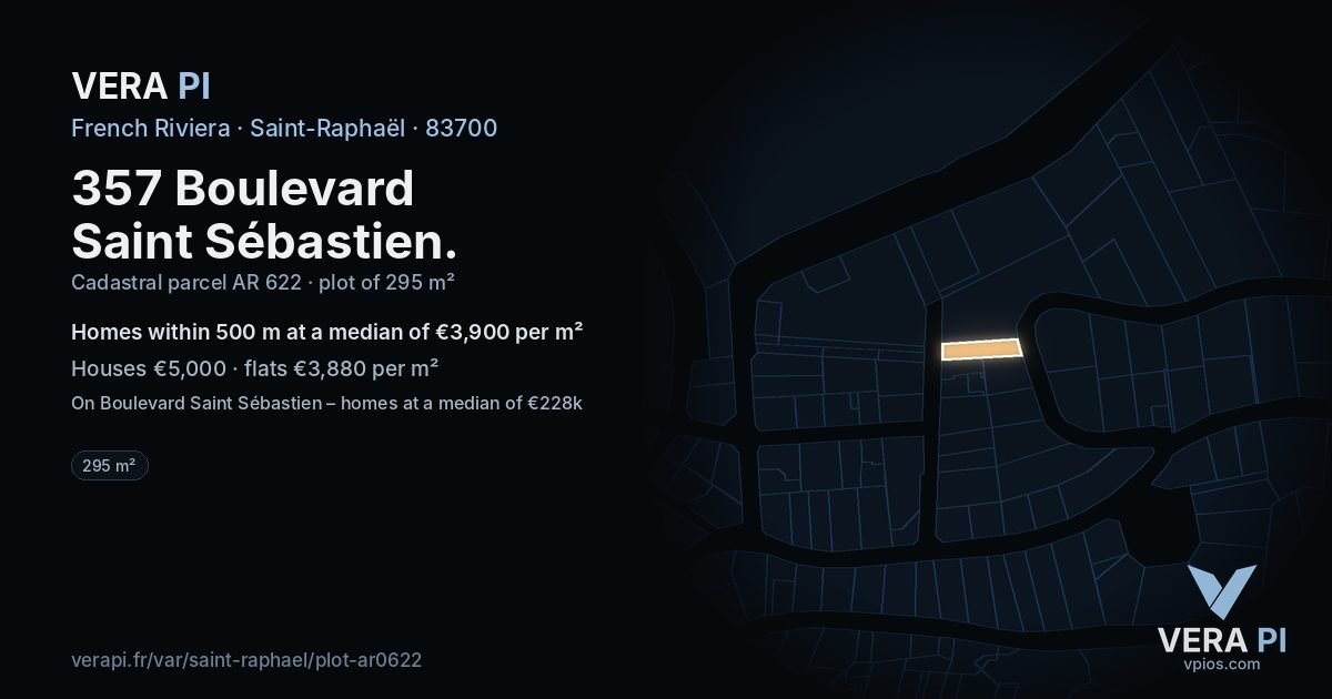 357 Boulevard Saint Sébastien, Saint-Raphaël at night – the plot lit, the parcels around coloured by the prices near them