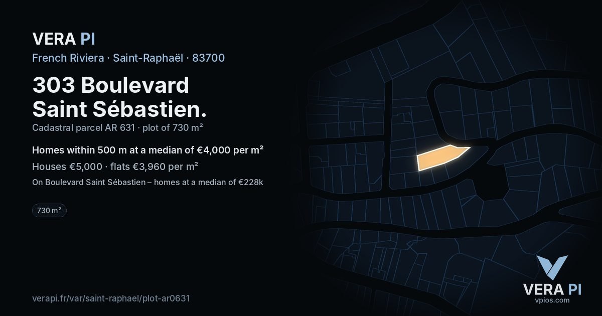 303 Boulevard Saint Sébastien, Saint-Raphaël at night – the plot lit, the parcels around coloured by the prices near them