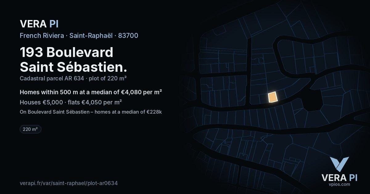 193 Boulevard Saint Sébastien, Saint-Raphaël at night – the plot lit, the parcels around coloured by the prices near them
