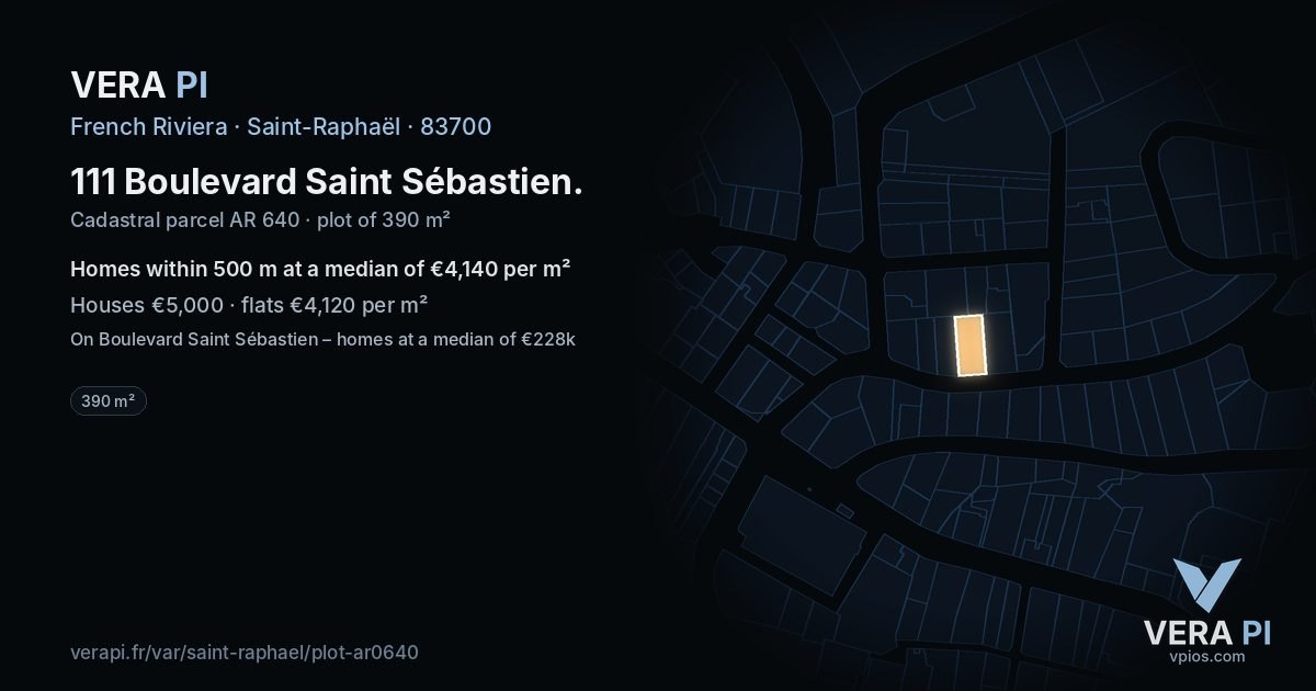 111 Boulevard Saint Sébastien, Saint-Raphaël at night – the plot lit, the parcels around coloured by the prices near them