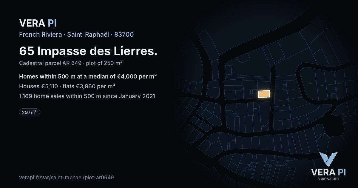 65 Impasse des Lierres, Saint-Raphaël at night – the plot lit, the parcels around coloured by the prices near them