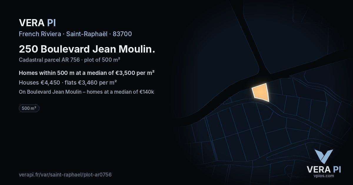 250 Boulevard Jean Moulin, Saint-Raphaël at night – the plot lit, the parcels around coloured by the prices near them