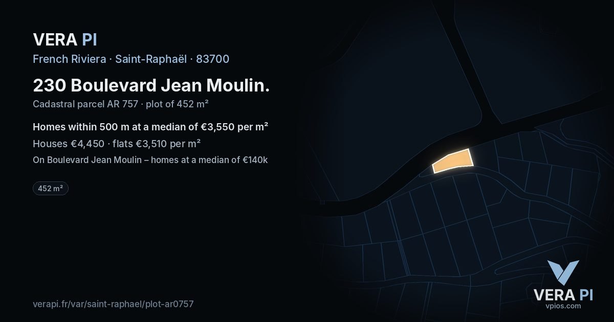 230 Boulevard Jean Moulin, Saint-Raphaël at night – the plot lit, the parcels around coloured by the prices near them
