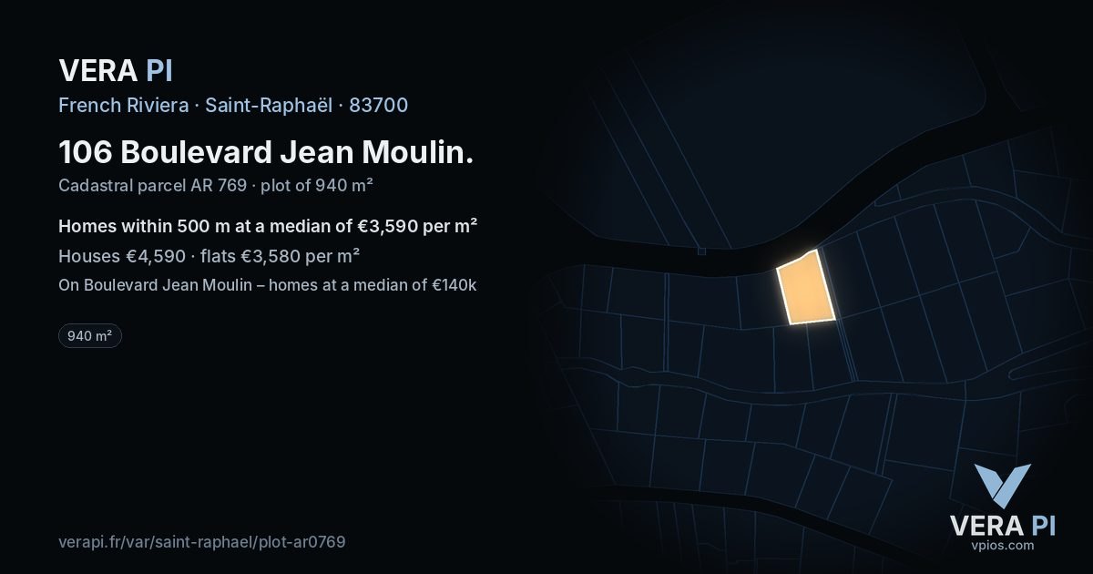 106 Boulevard Jean Moulin, Saint-Raphaël at night – the plot lit, the parcels around coloured by the prices near them