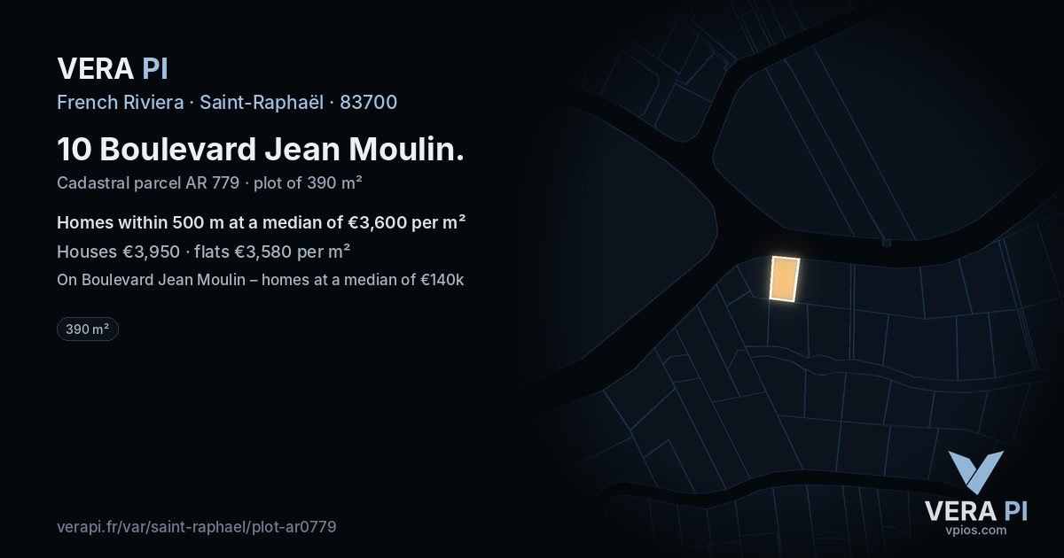 10 Boulevard Jean Moulin, Saint-Raphaël at night – the plot lit, the parcels around coloured by the prices near them