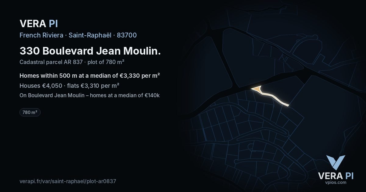 330 Boulevard Jean Moulin, Saint-Raphaël at night – the plot lit, the parcels around coloured by the prices near them
