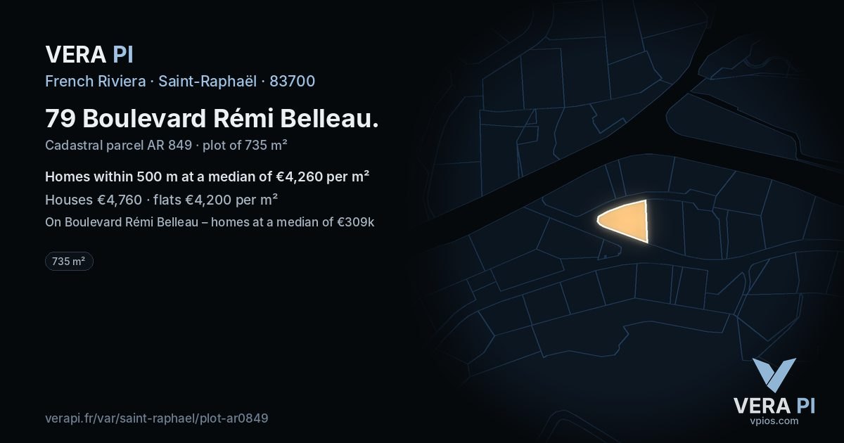 79 Boulevard Rémi Belleau, Saint-Raphaël at night – the plot lit, the parcels around coloured by the prices near them